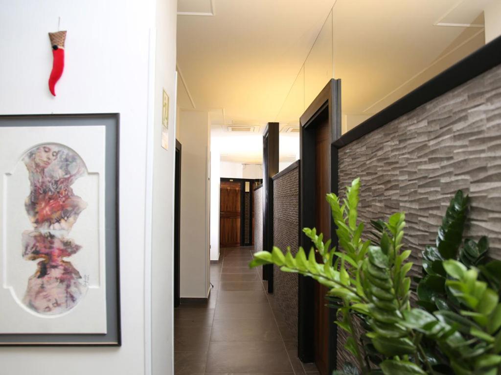 Boutique Hotel Piazza Carita เนเปิลส์ ภายนอก รูปภาพ
